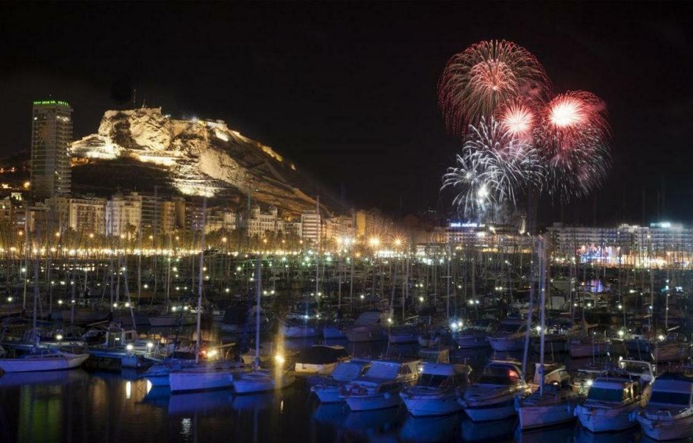 Las Brisas Del Mediterraneo Alicante Bagian luar foto